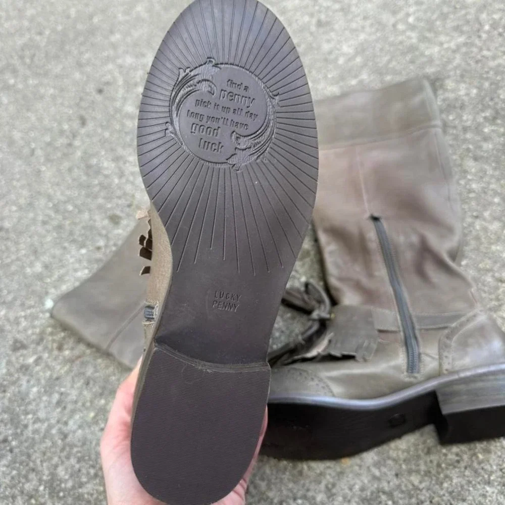 Lucky Penny Dawn Oxford Tassel Boots‎ Women's Size 7 Gray Leather Knee High